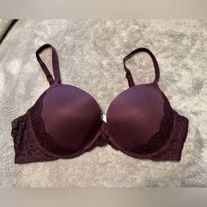Victoria’s Secret size 38c bra